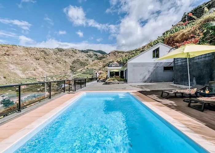 La Maderene With Pool By Stay Madeira Island